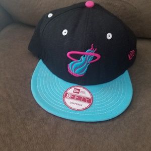 Mens snapbacks